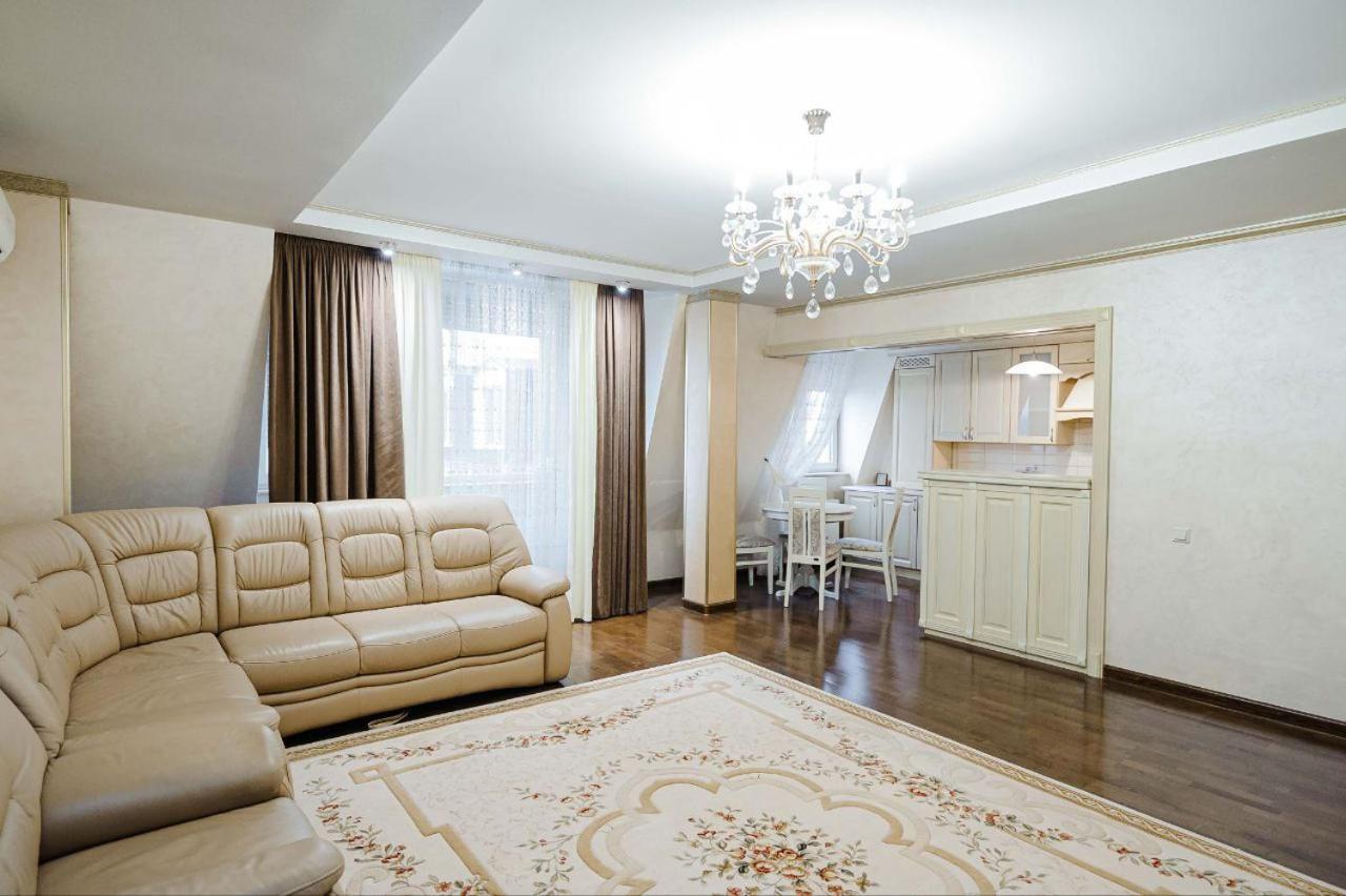 Cathedral Park And Pedestrian Zone Ultracentral Cozy Apartment In Chişinău Extérieur photo