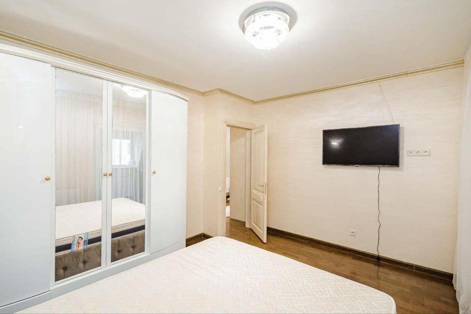 Cathedral Park And Pedestrian Zone Ultracentral Cozy Apartment In Chişinău Extérieur photo