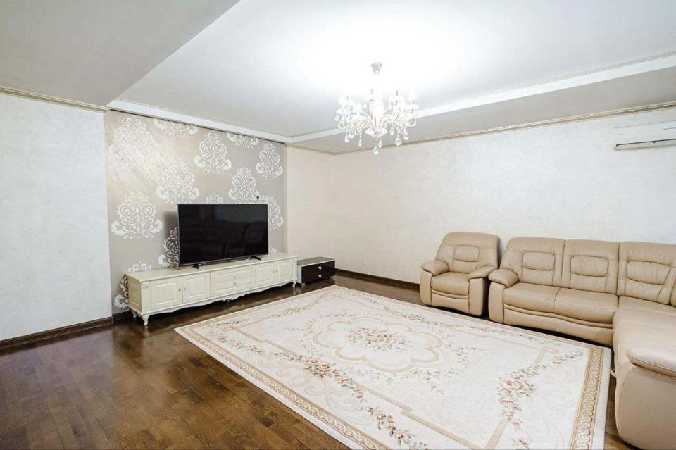 Cathedral Park And Pedestrian Zone Ultracentral Cozy Apartment In Chişinău Extérieur photo